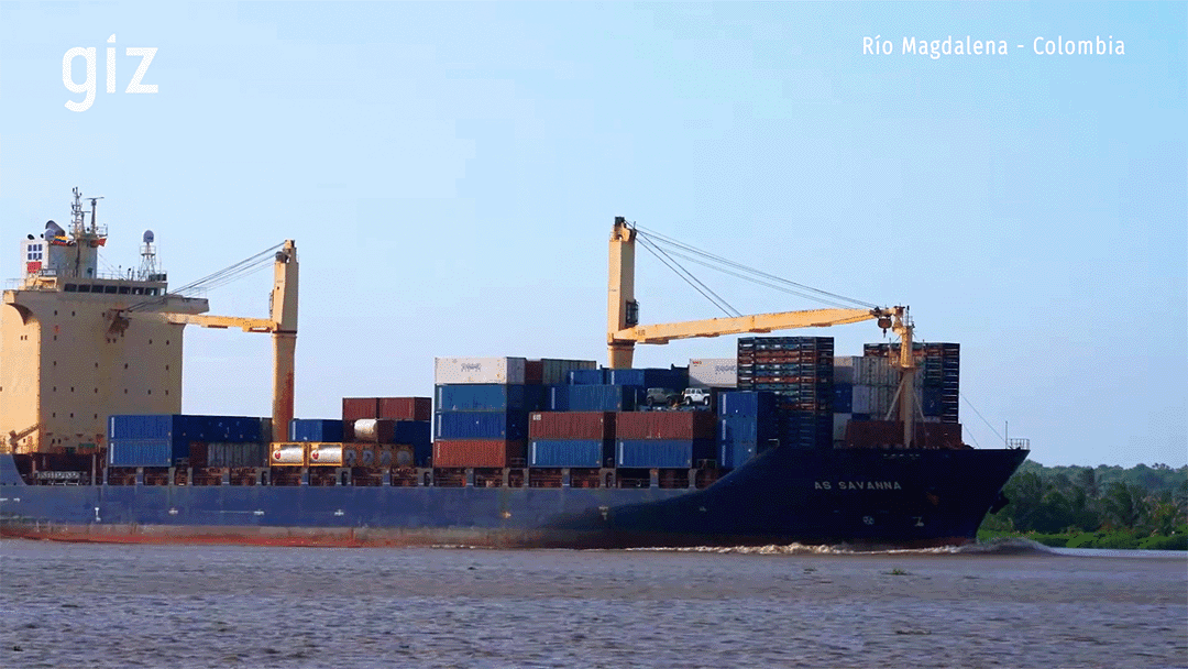 Migración de Carga Terrestre a Fluvial, Río Magdalena